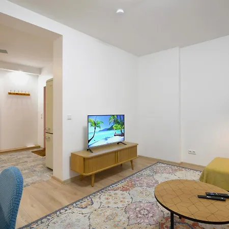 Tammsaare Pesa * بارنو