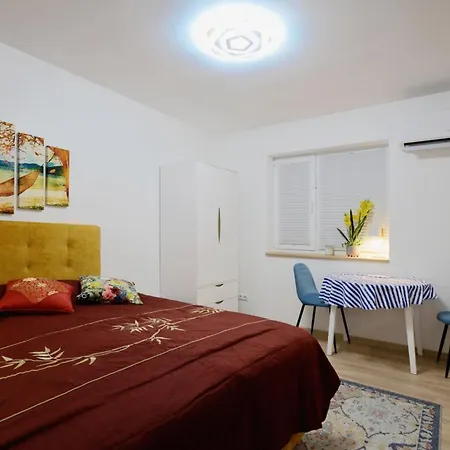 Tammsaare Pesa * Pärnu