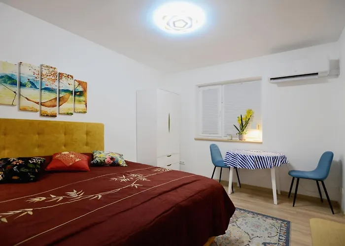 Tammsaare Pesa * Pärnu